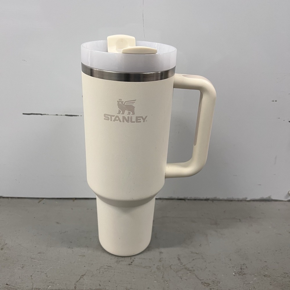 Stanley Quencher H2.0 FlowState Tumbler - 40oz (Cream) No Straw Company Logo New